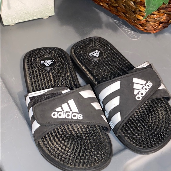 clean adidas slides
